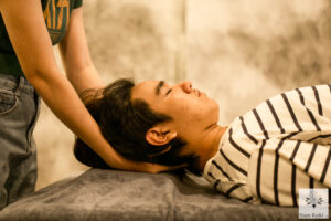 Hands-on Reiki treatment